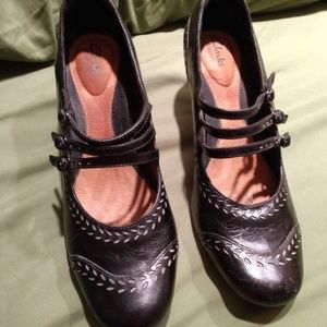 Clarks Artisan Womens Shoes